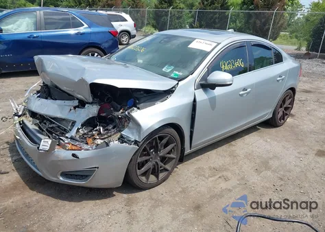 2013 Volvo S60 T6 from USA, damaged, VIN YV1902FH6D2196210
